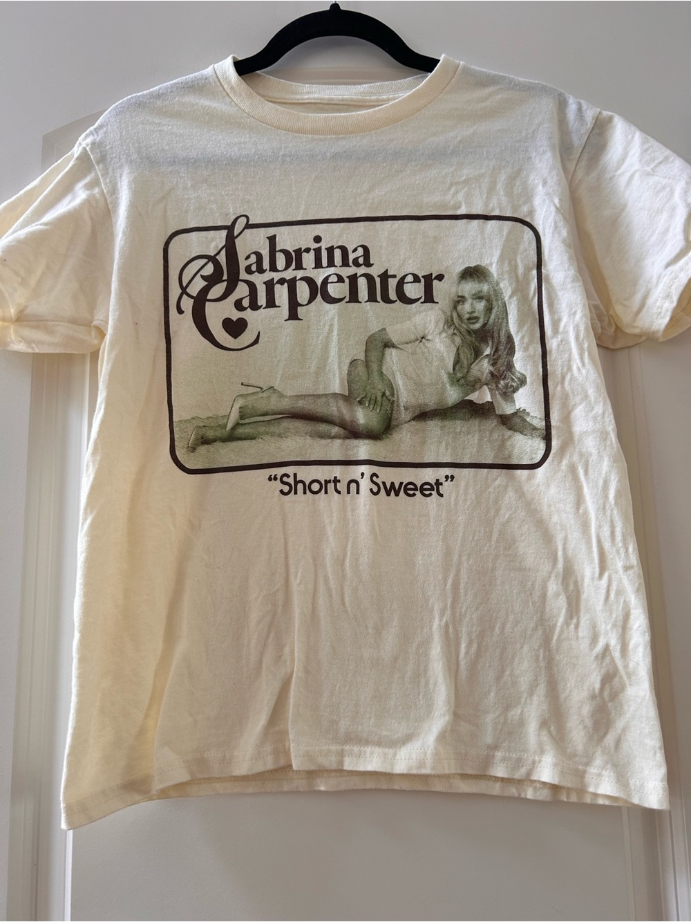 Sabrina Carpenter 100% Cotton Short Sleeve. Short n’ Sweet. Graphic band tee. S